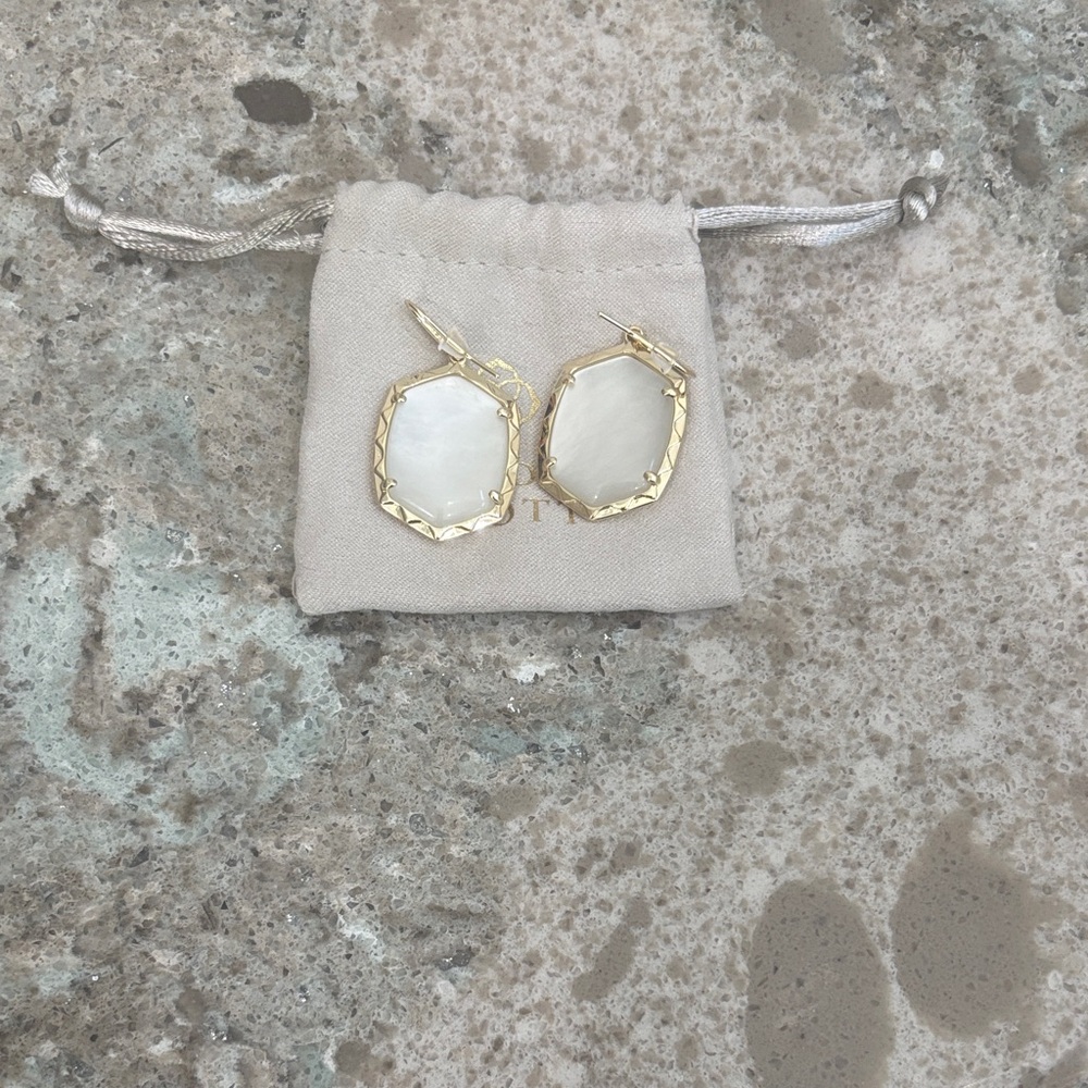 Kendra Scott Gold and Cream Earrings